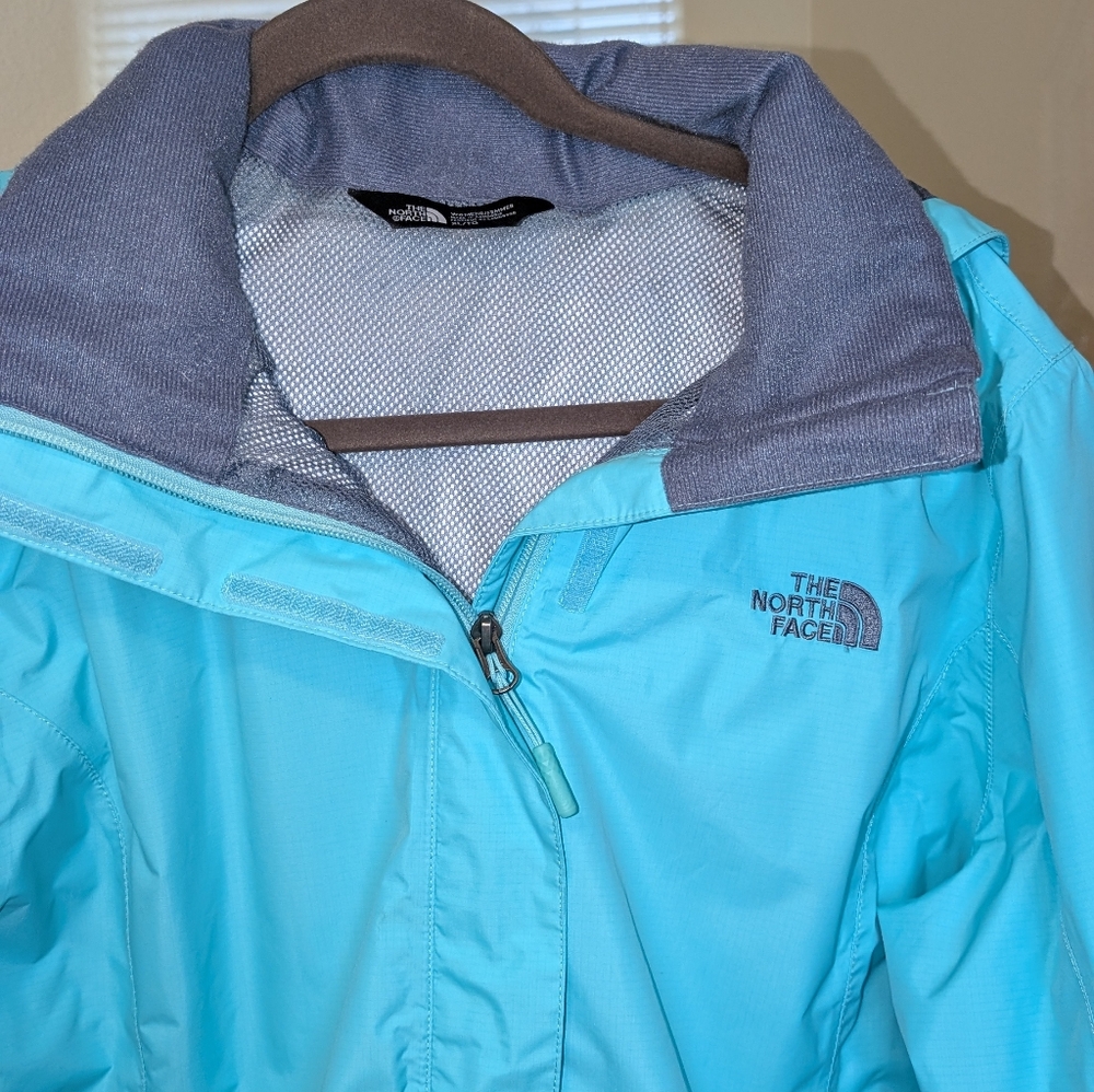The North Face Rain Coat - Picture 2 of 4